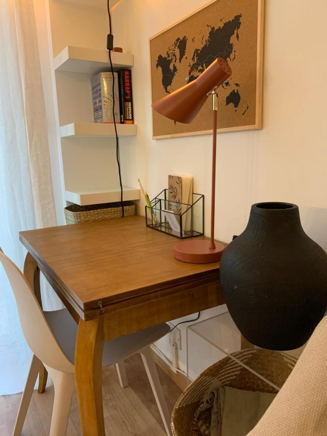 T2 Cosy 70s Apartment *